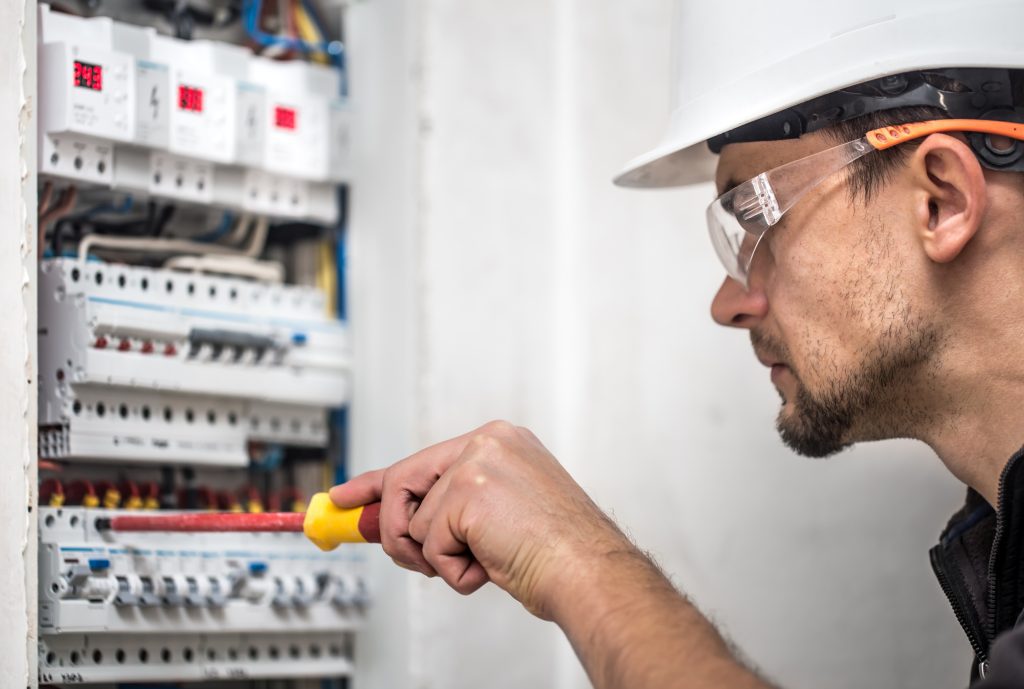 kurs elektryczny w OSZ Omega